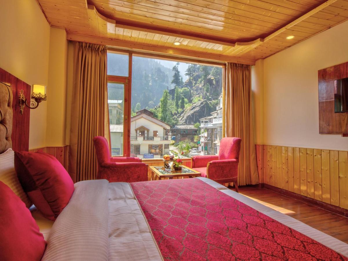 Отель Swastik Grand Manali Экстерьер фото