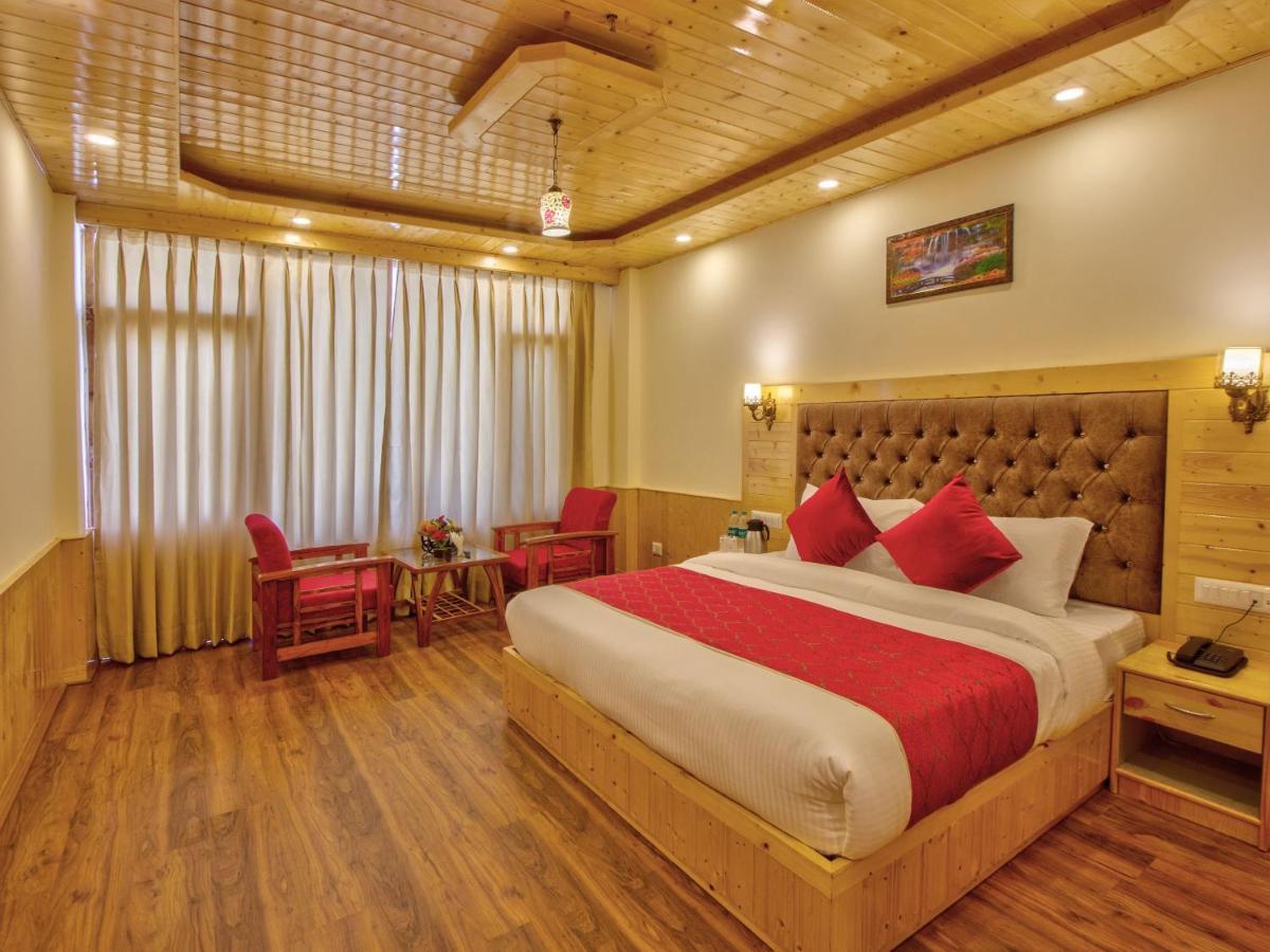Отель Swastik Grand Manali Экстерьер фото