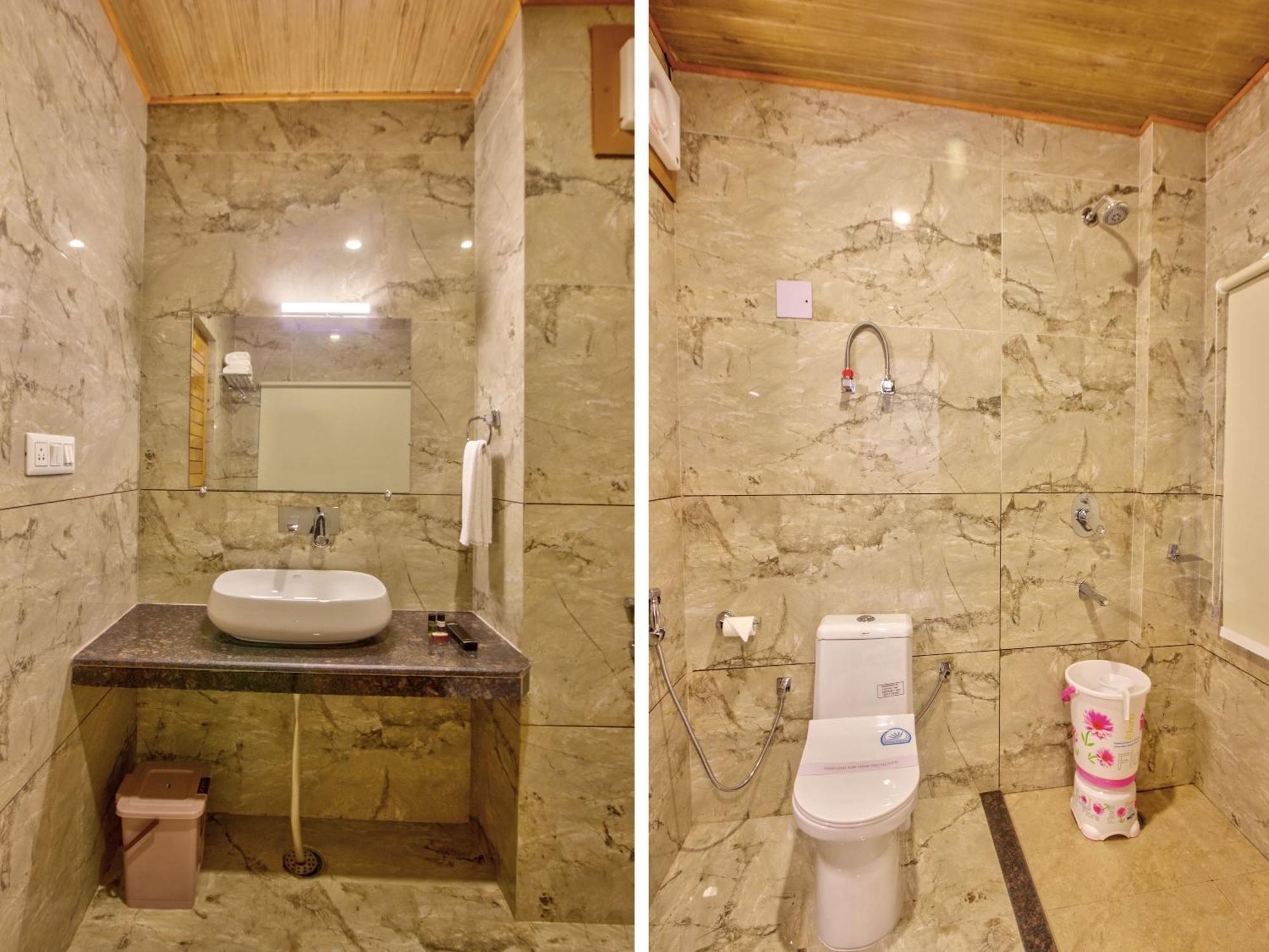 Отель Swastik Grand Manali Экстерьер фото